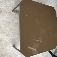 折り畳みテーブルの画像