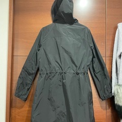 PRADA レインコートの画像