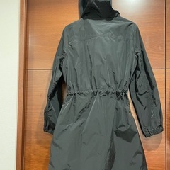 PRADA レインコートの画像