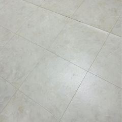 決まりました🙇‍♀️⑫テラコッタ柄、大理石柄(白)のビニール床シート1.8×3M程 の画像