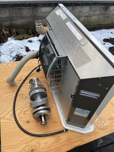 【交渉中】コロナ　アグレシオFF-AG6821 ストーブH 中古
