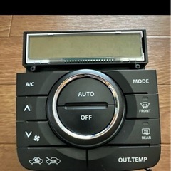 スズキ　ワゴンRスティングレイ　MH23S　エアコンパネル