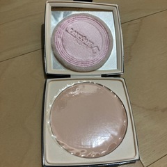 新品未使用品　ランコムコンパクトパウダーマキフィニッシュコンパクトパウダー02の画像