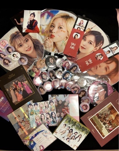 twice☆大量グッズセット☆うちわ☆CD☆カード☆缶バッジ☆最