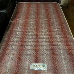 ISLANDBED セミダブルベッド2台　 マットレスのみも可  