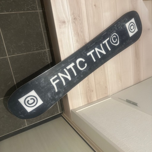 FNTC 21-22 139センチ スノボ グラトリ
