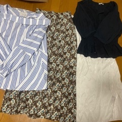 洋服まとめて100円で。の画像