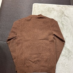 UNIQLO プレミアムラムVネックカーディガンの画像