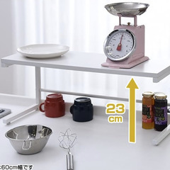 山善 レンジ上ラック 幅60×奥行22×高さ25cm 熱・水に強い アジャスター付き 組立品 ホワイト RKS-6022の画像