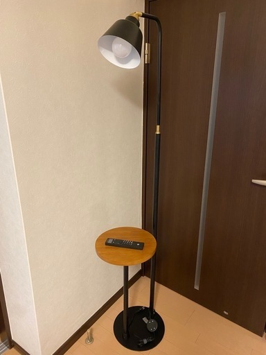 テーブル付きスタンドライト　リモコン