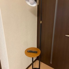 テーブル付きスタンドライト　リモコン