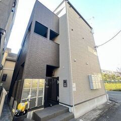 🉐初期費用１３万円🙂築浅ＢＴ別♪新宿へ２４分の武蔵浦和駅徒歩１２...