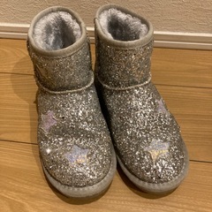 シルバー グリッターブーツ 星刺繍 21cmの画像