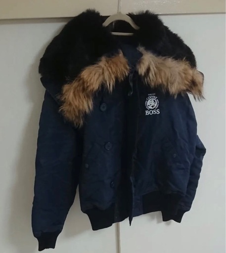 サントリーBOSS3代目ボスジャン（L）