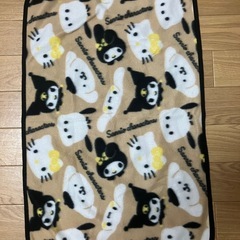 サンリオのフリースブランケット