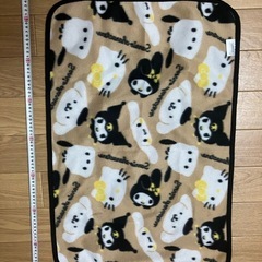 サンリオのフリースブランケットの画像
