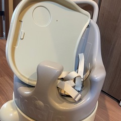 取引中　
赤ちゃん　食事用イス　　　　　