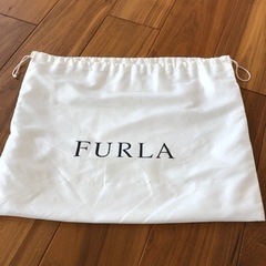 FURLA、レザーバッグの画像