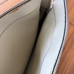 FURLA、レザーバッグの画像