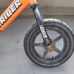 ストライダー　自転車の画像