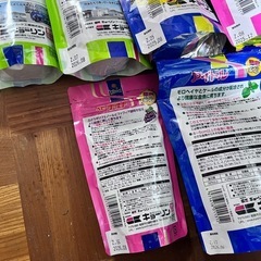 金魚の餌　まとめ売りの画像