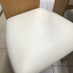 値下げしました！変形ダイニングテーブルセット（イス３脚）の画像