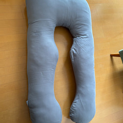 U字抱き枕　HUGMIN® ハグミンの画像