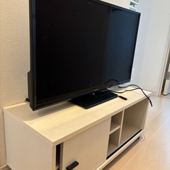 パナソニック32型テレビとテレビ台