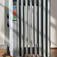  デロンギ RHJ35M0812-DG(ピュアホワイト＋ダークグレイ) アミカルドオイルヒーター 1200Wの画像