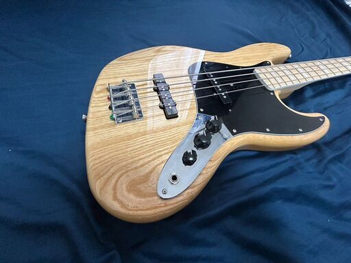 【中古】Fender Made in Japan Traditional II 70s JazzBass MN NAT【2024年4月購入】