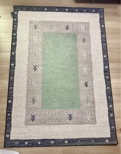 ほぼ未使用 ベルギー絨毯 カーペット133x195cm