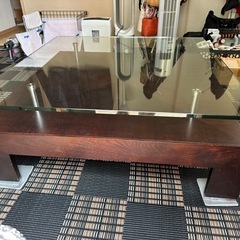 [あげます]クラスティーナガラステーブルの画像