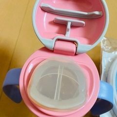 他の出品の物とセットで無料！コンビ ラクマグ 初めてのコップ 離乳食セットの画像