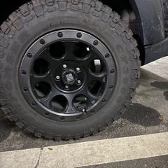 エクストリームJ 16インチ　114.3  5穴　8J＋18タイヤホイールセット の画像