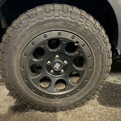 エクストリームJ 16インチ　114.3  5穴　8J＋18タイヤホイールセット の画像