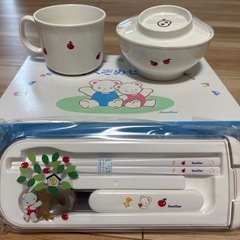 【未使用品】familiar 食器セット リンゴ柄