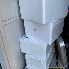 発泡スチロール箱