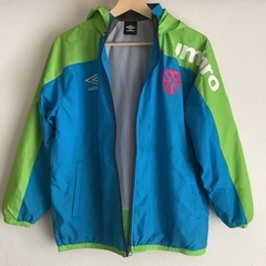 【美品！】umbro アンバロ　ウインドブレーカー　パーカー　ジャンパー　ジャケット　Sサイズ　長袖　フード取り外し　150サイズの画像