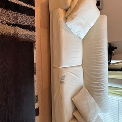 3人がけリビングソファーの画像