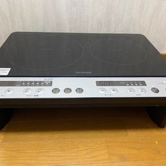 2021年製🍁アイリスオーヤマ 2口 IHクッキングヒーター 工事不要 1400W 100V 脚付き ブラック IHK-W12SP-B(1113c)