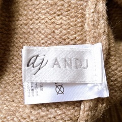 ANDJ ニットの画像