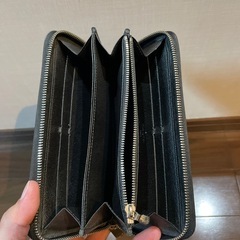 ルイヴィトン　エピ　ラウンドファスナーの画像