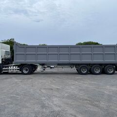 スクラップ配送ドライバーの画像