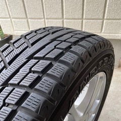 225/60R17スタッドレスタイヤ(ホイールセット)エクストレイルの画像