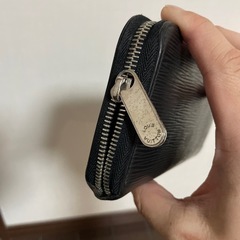 ルイヴィトン　エピ　ラウンドファスナーの画像