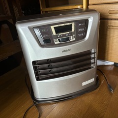トヨトミファンヒーター　7リットルタンク