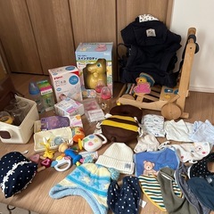 ベビーグッズまとめ売り、歩行器、母乳実感、哺乳瓶、抱っこ紐、おもちゃ