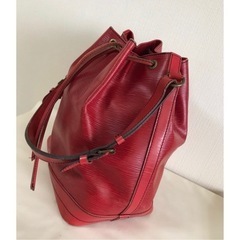 正規品 ルイヴィトン エピ ショルダーバッグ 赤の画像