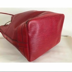 正規品 ルイヴィトン エピ ショルダーバッグ 赤の画像