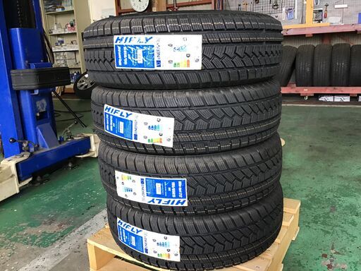 ハイフライ　冬タイヤ　195/65R15　2022年新品未使用　セール品